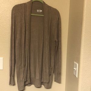 Ceiling tan cardigan size medium